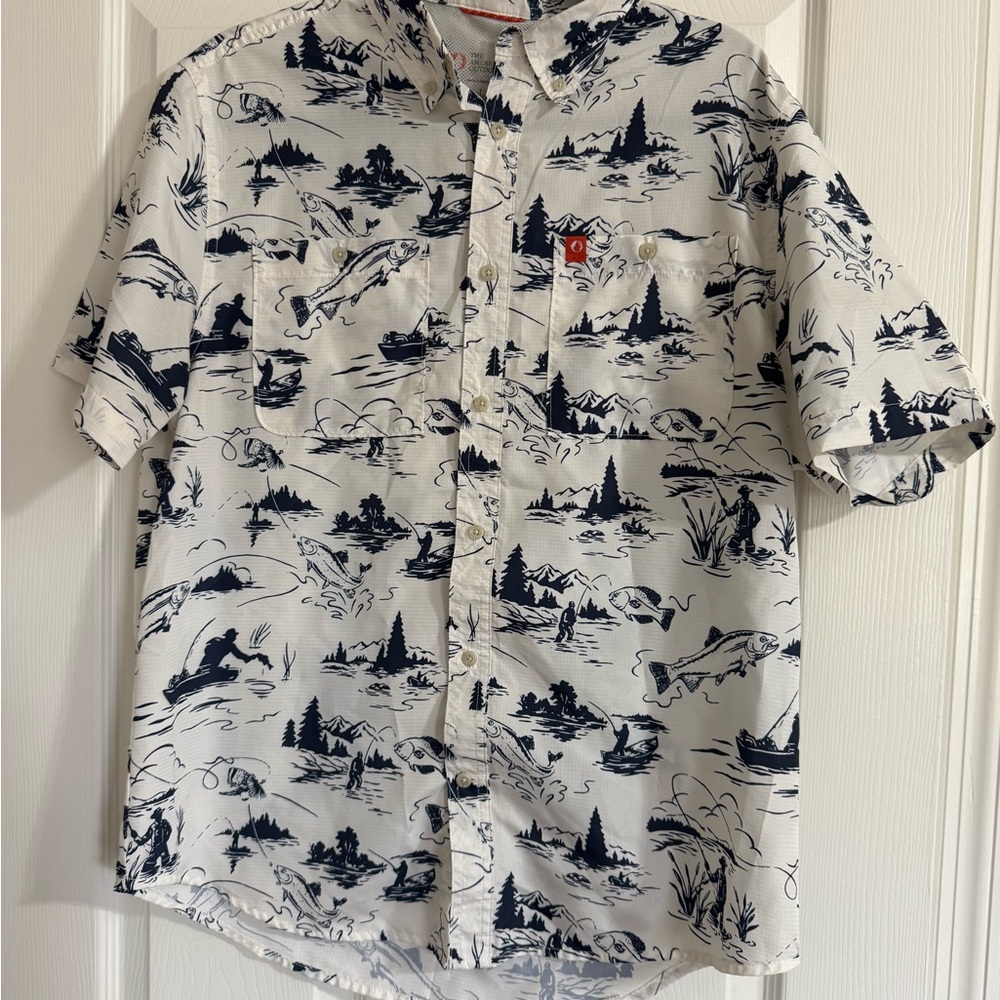 Men’s fishing print casual button down shirt in navy and white adult large